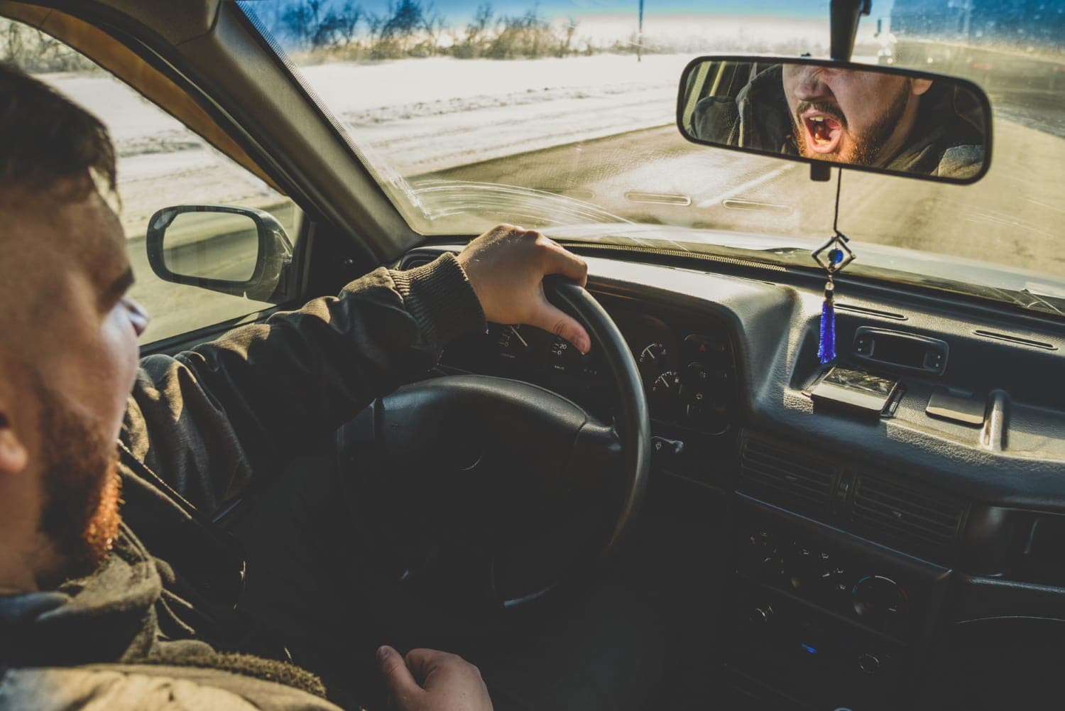Cómo Reducir Accidentes por Fatiga y Distracción con Dispositivos GPS